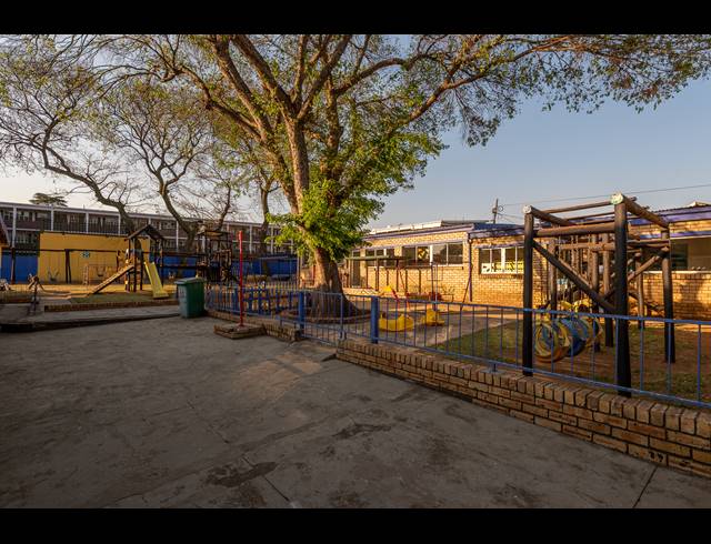 771M² BUSINESS FOR SALE IN EASTLEIGH